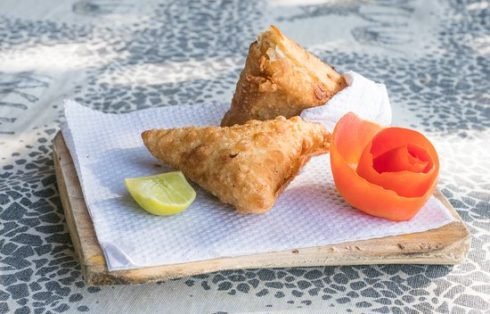 Samosa con granchio